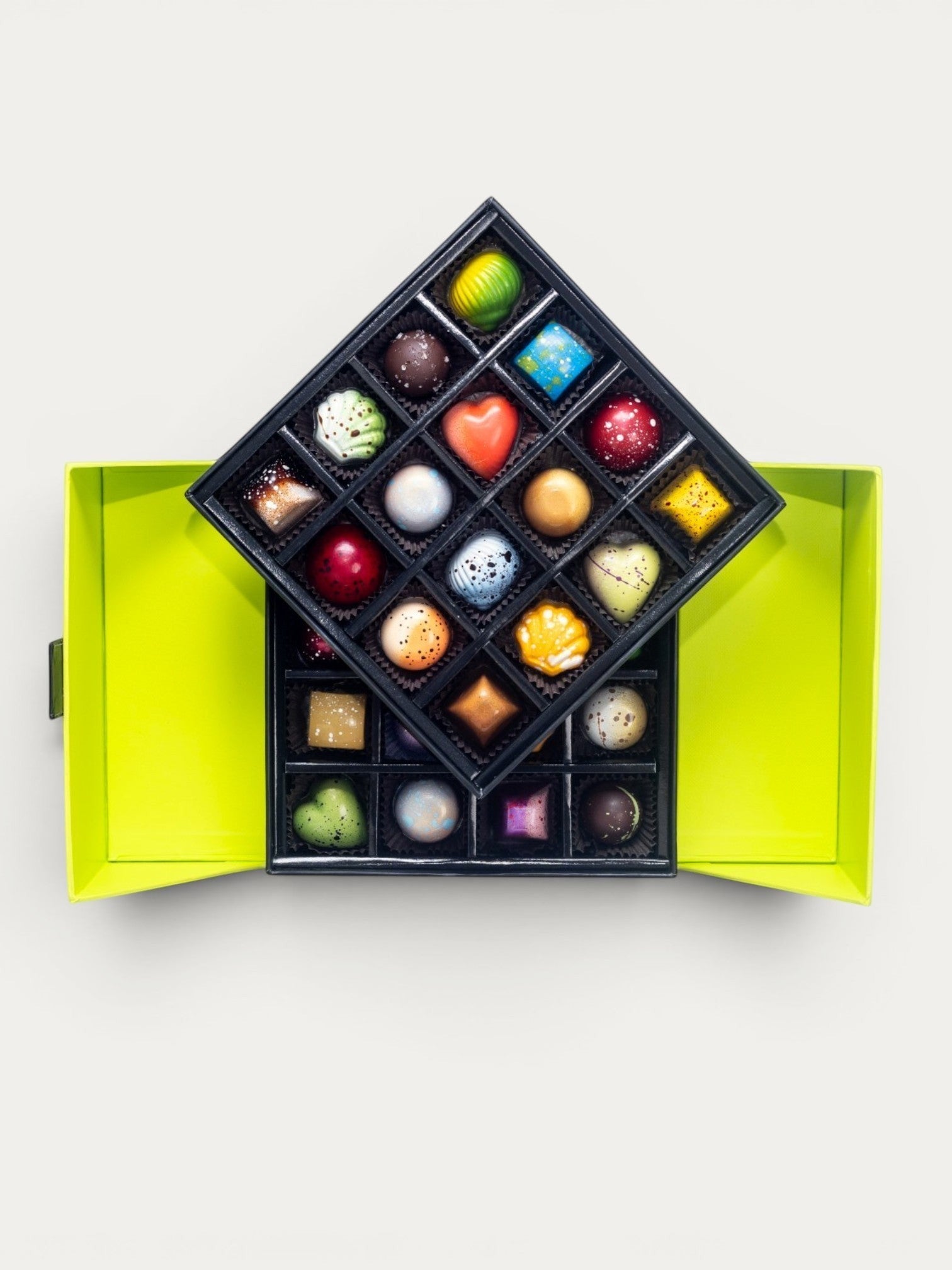 32 Piece Signature Gift Box – Norman Love Confections